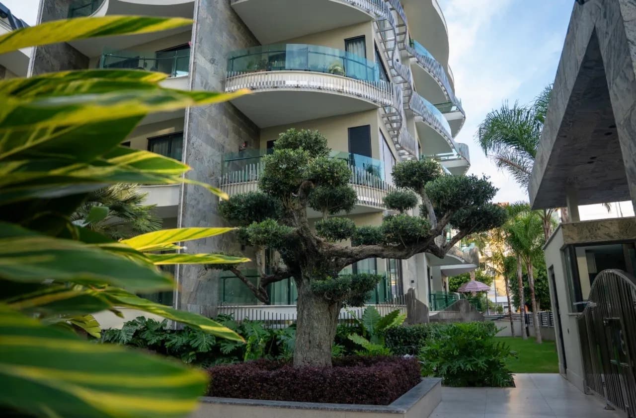 BestHome 36/37 the Legend — Duplex 2+1 Sea View — exterior